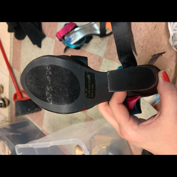 Chunky Satin color block heels - Picture 3 of 3